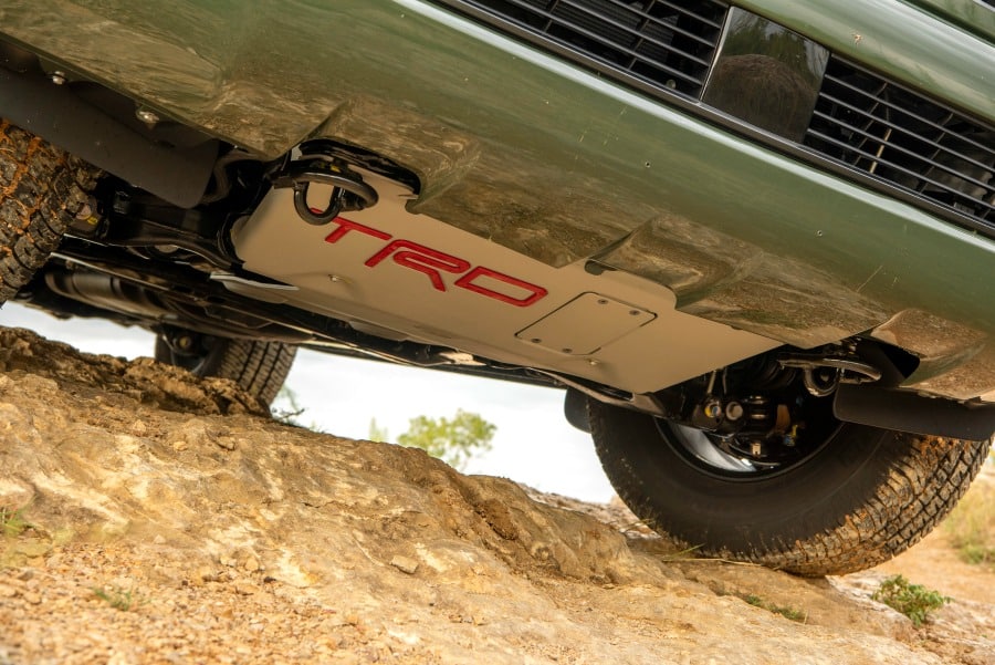 2020_Toyota_Sequoia_TRD_Pro_skid plate
