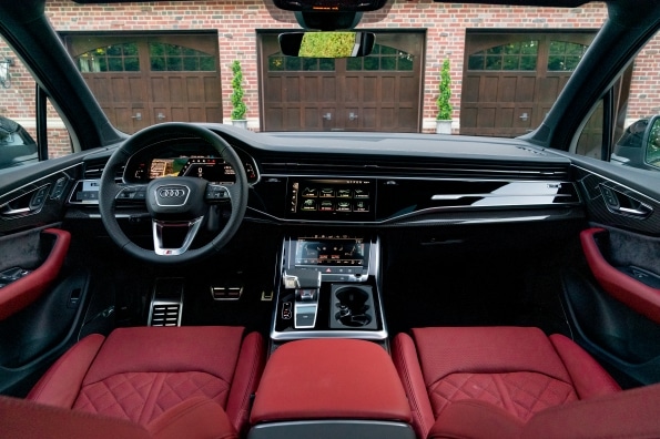 Interior of the 2022 Audi SQ7 Prestige