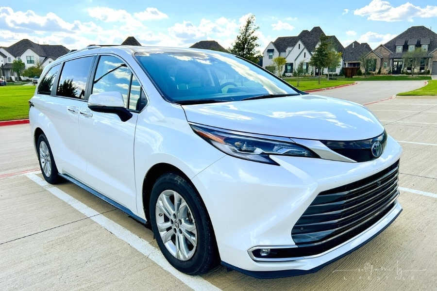 2022 Toyota Sienna Platinum Upgrades Passenger Comfort
