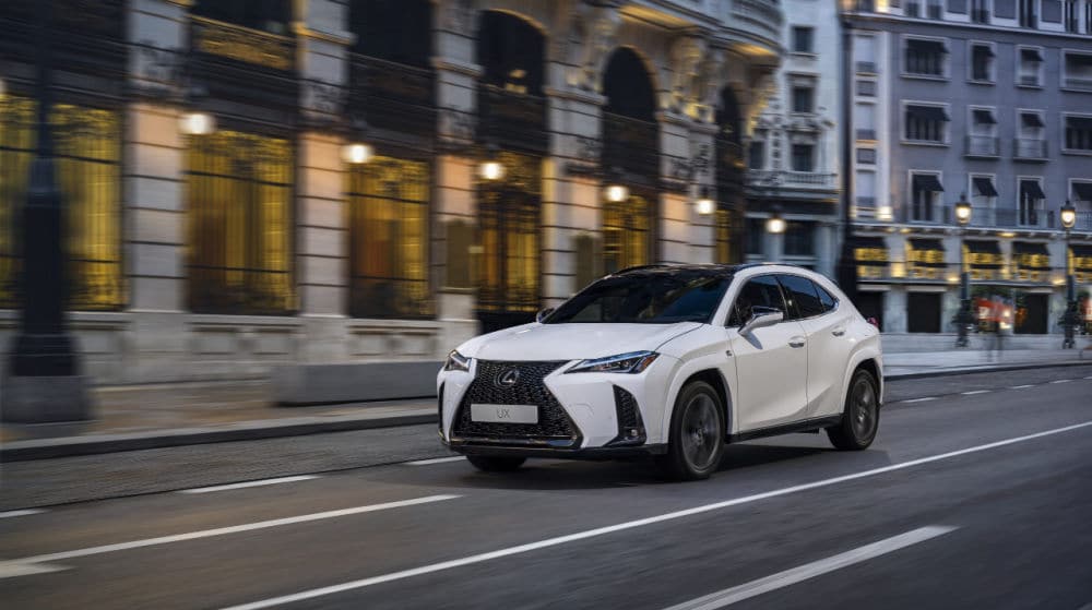 2025 Lexus UX300h F SPORT Handling