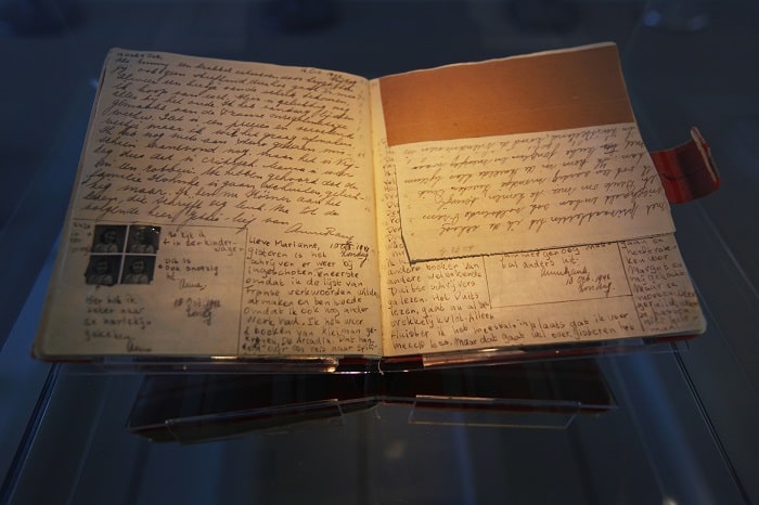 First diary Anne Frank