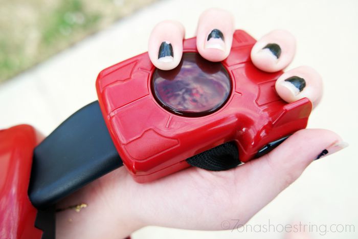 Disney's Playmation Marvel's Avengers Starter Pack