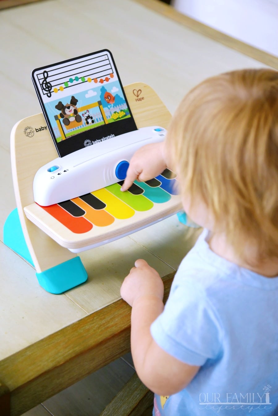 Encourage Exploration & Curiosity with Baby Einstein
