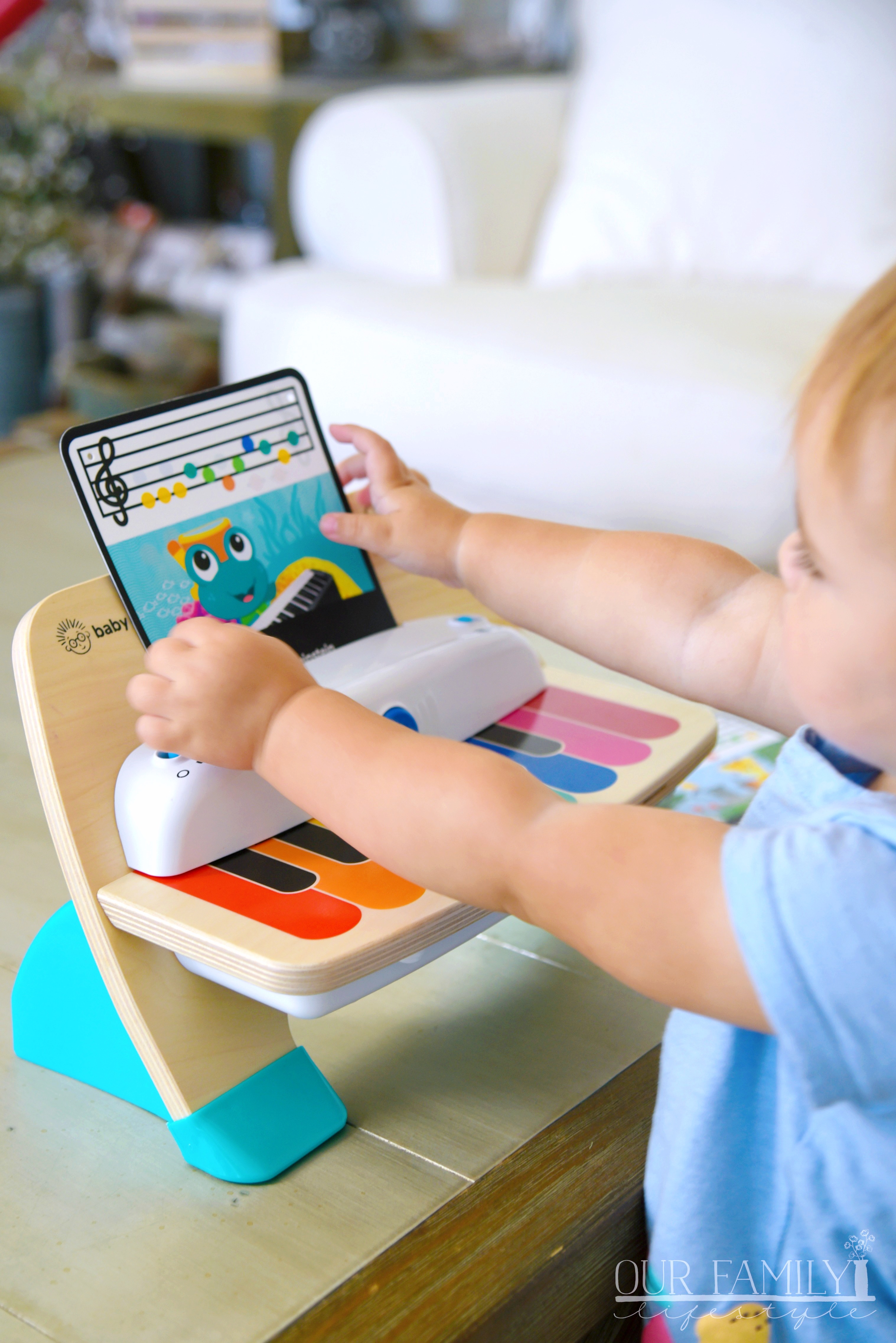 Encourage Exploration & Curiosity with Baby Einstein
