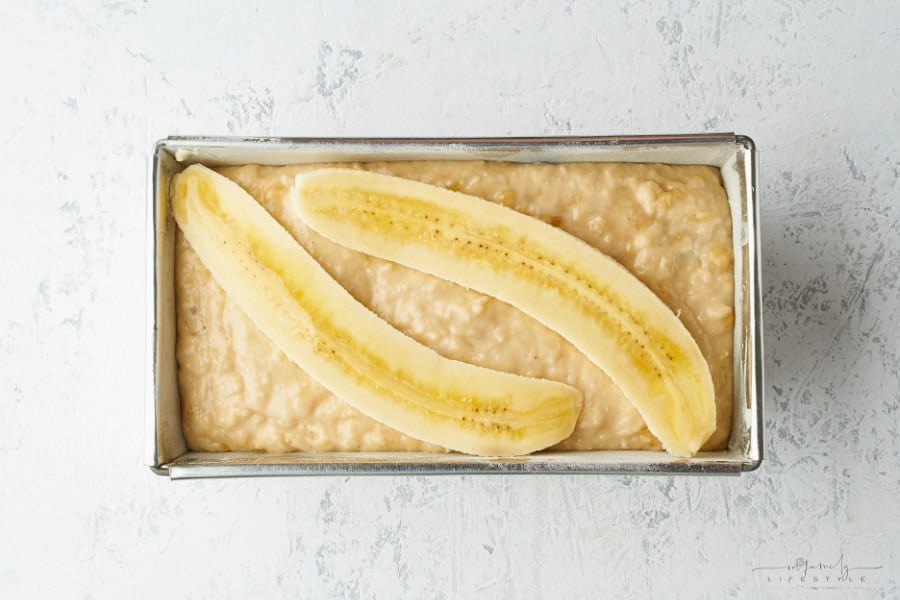 banana bread recipe step 3 pour into greased loaf pan