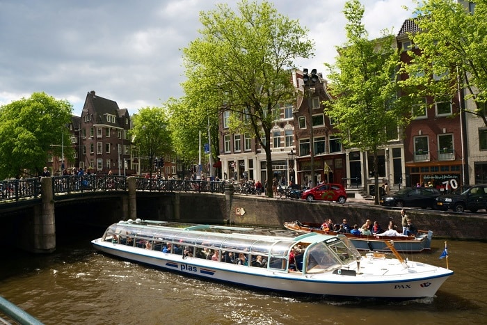 canal cruise