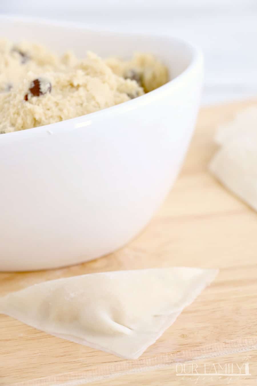 cookie dough stuffed wonton