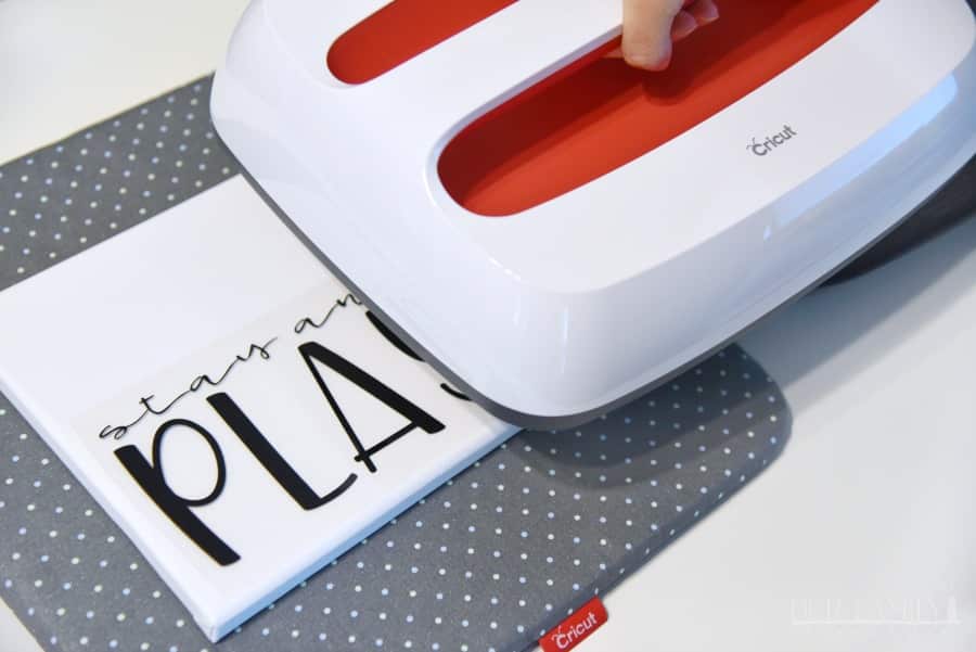 Cricut EasyPress 2 on canvas