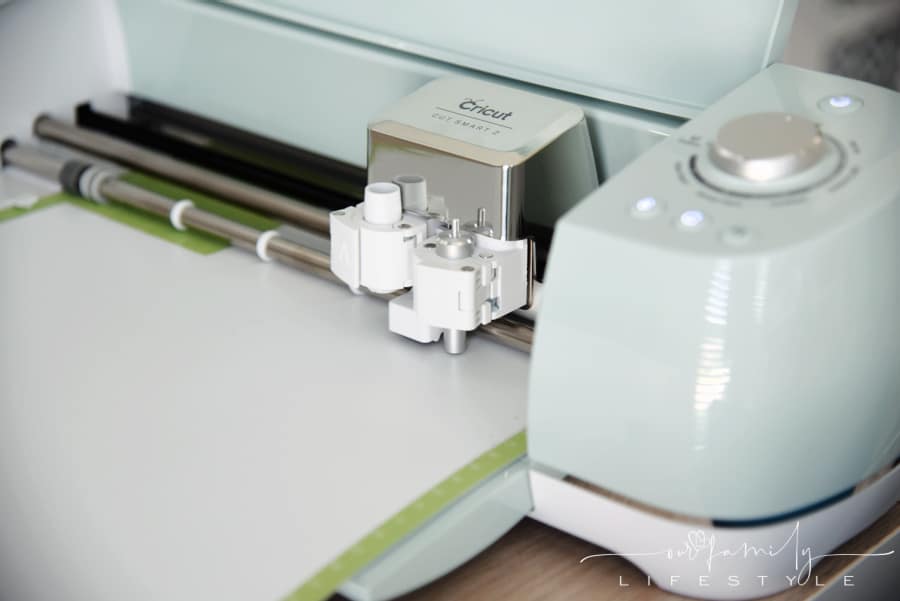 Cricut Explore Air Cut Smart 2 cutting iron on vinyl