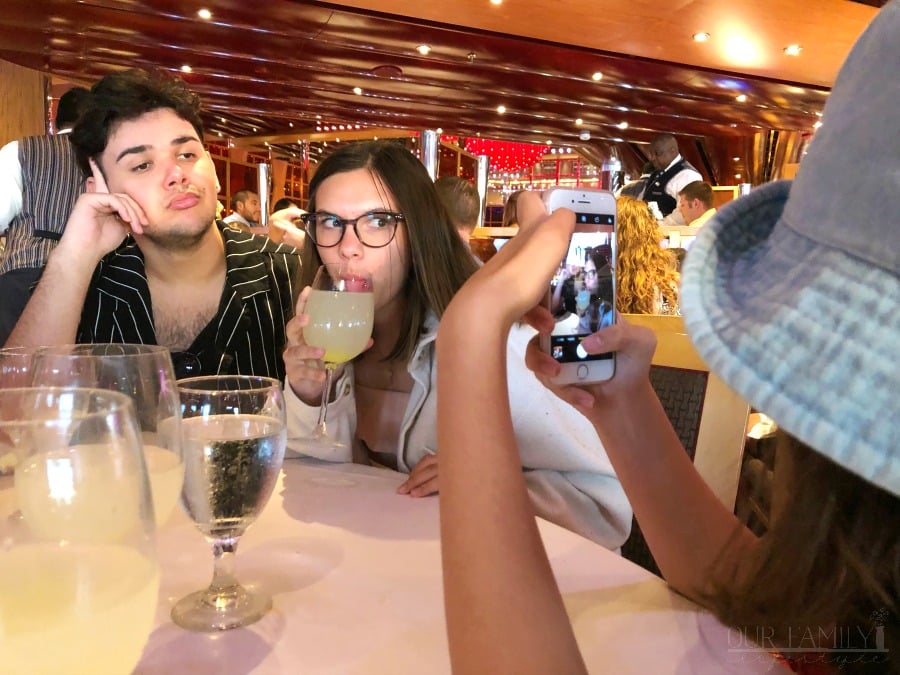 family dinner on cruise ship