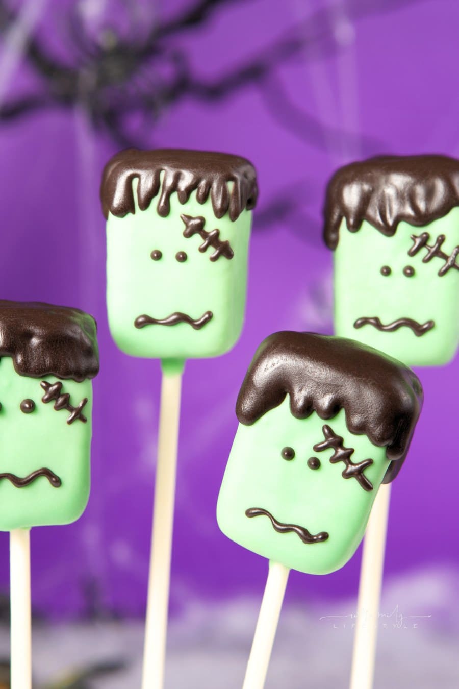 Frankenstein's Monster Cookie Pops