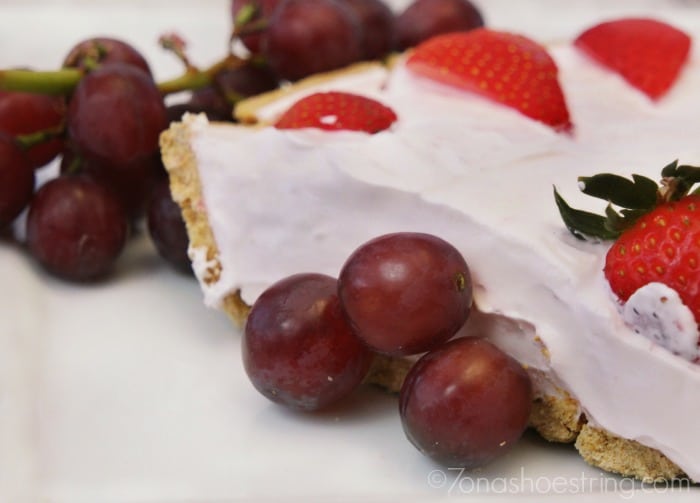 Frozen Strawberry Yogurt Pie