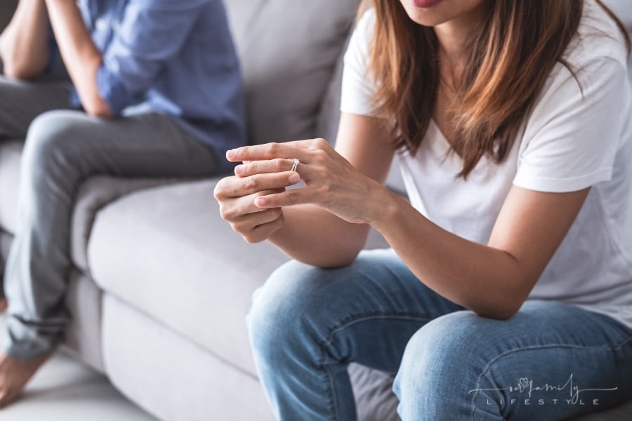 How To Know When Your Marriage Is In Trouble And You Need To Work On It