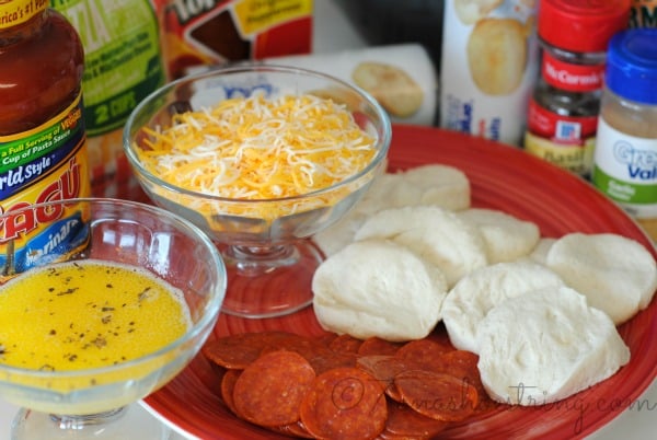 Pepperoni Monkey Bread ingredients
