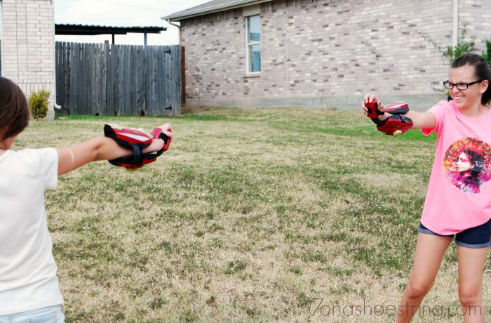 Disney's Playmation Marvel's Avengers Starter Pack