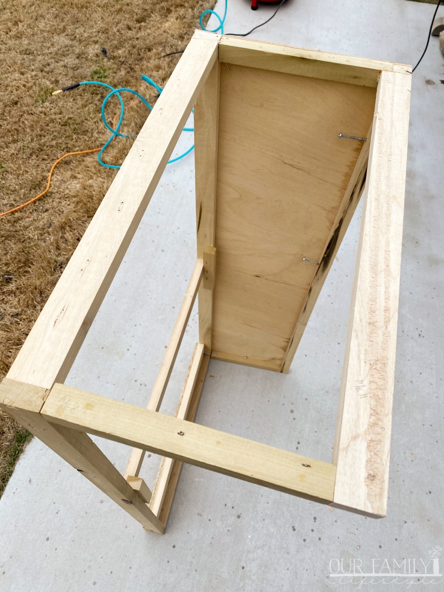 refurbish dinette bench base