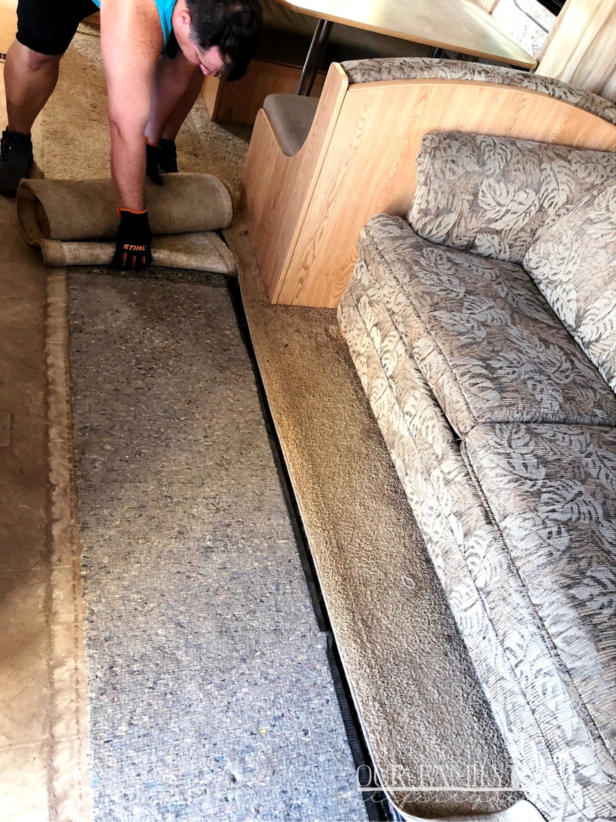 removing rv carpet