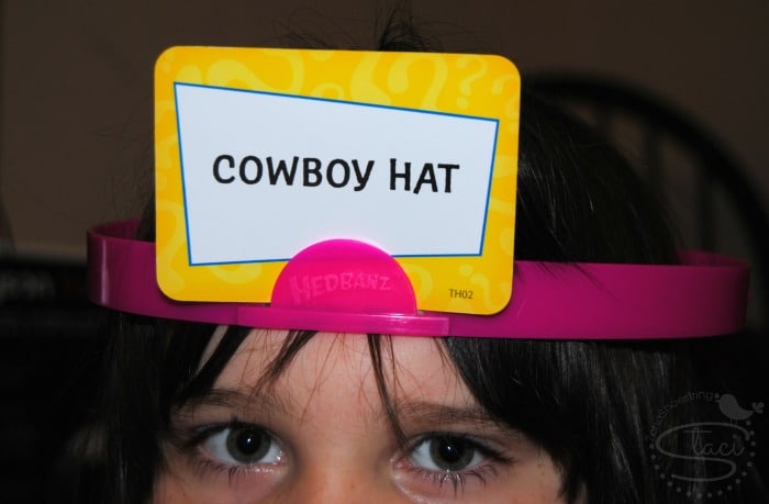 Spin Master Hedbanz Act Up Spin Master Hedbanz Act Up