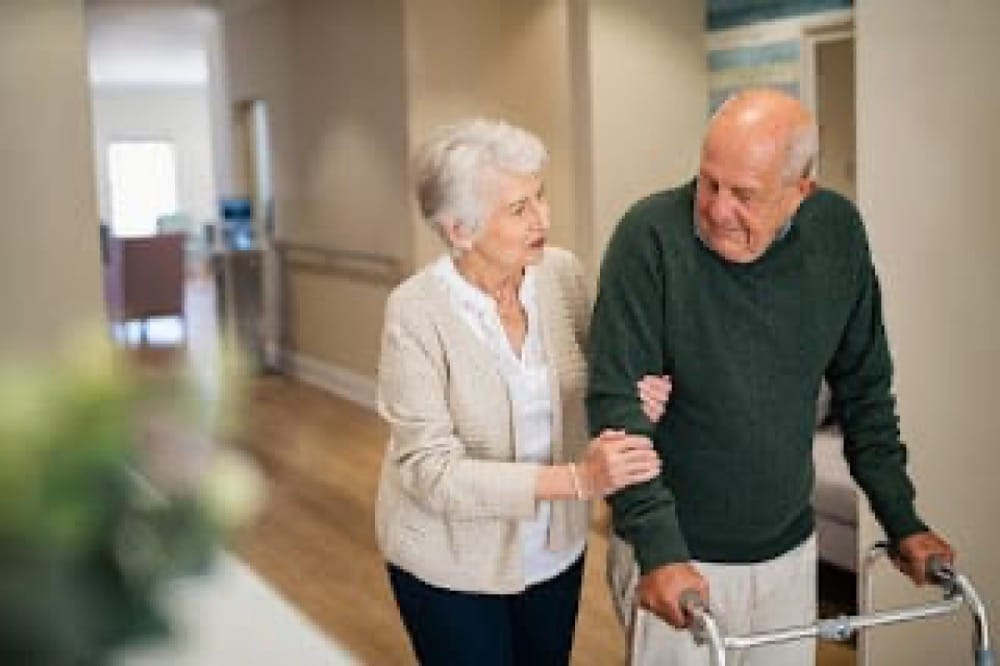 How Senior Assisted Living Services Improve Wellness and Independence