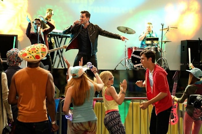 Andy Grammer - Liv & Maddie