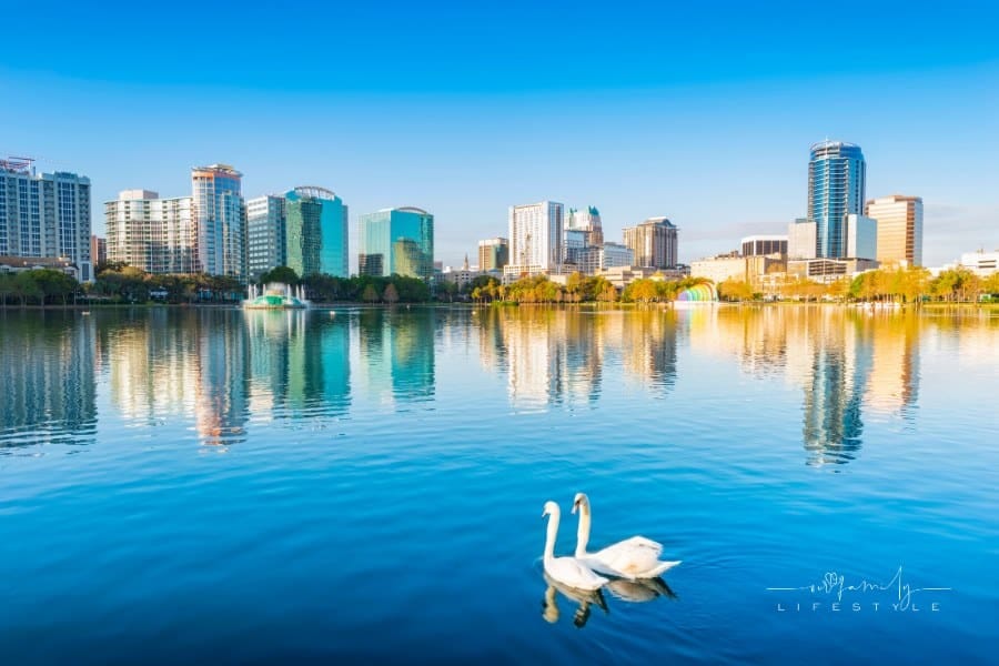 Orlano skyline as seen from Lake Eola Park, Orlando, Florida, USA.