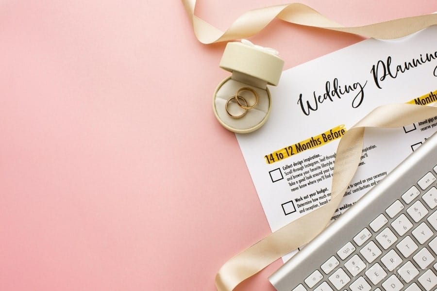 7 Little-Known Tricks To Make Your Wedding Preparations Easier