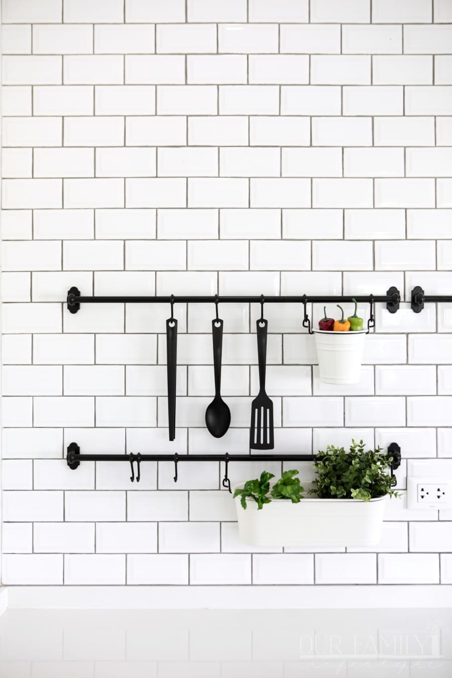 subway tile kitchen backsplash