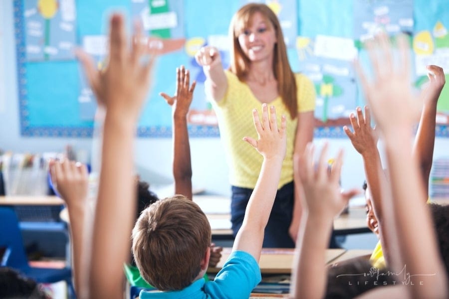 8 Tips to Improve a Child's Productivity in the Classroom