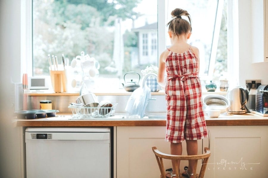 Top Ways To Include Your Kids In The House Chores
